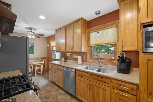 5114 Florida Avenue, Crystal, MN 55428