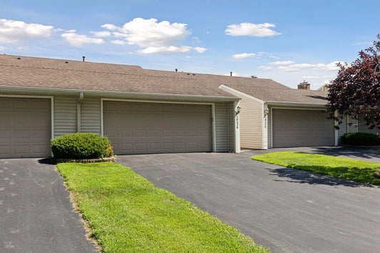 10436 Yorktown Lane, Maple Grove, MN 55369