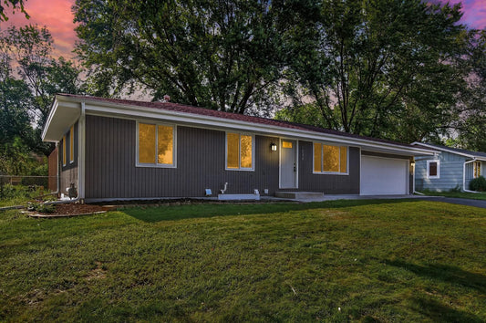 1042 Sibley Street, Shakopee, MN 55379