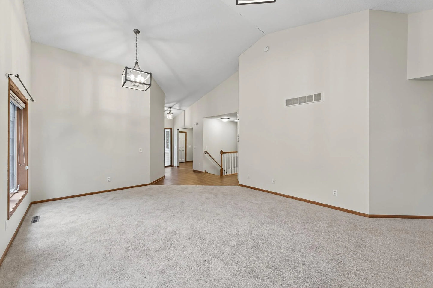 5215 Deerfield Lane, Prior Lake, MN 55372