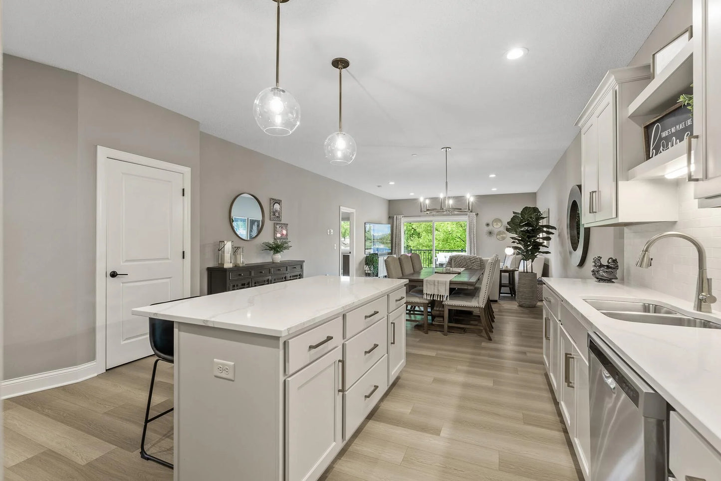 515 Marsh Path, Norwood Young America, MN 55397
