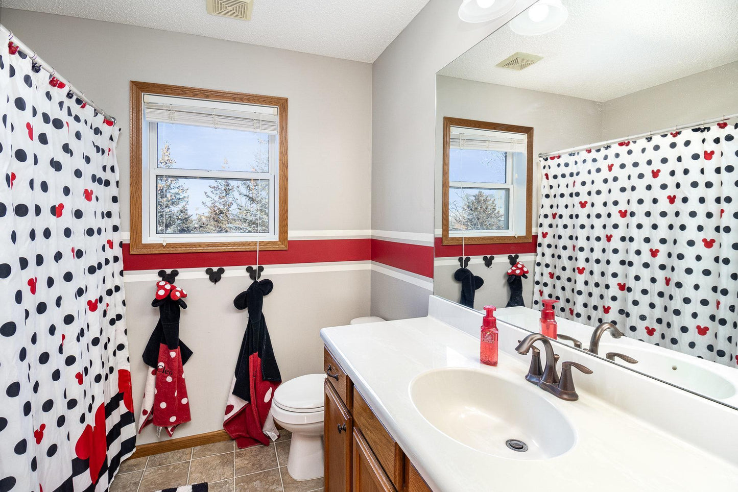 10798 Ashley Lane, Woodbury, MN 55129