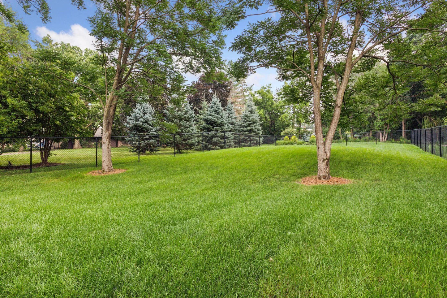 17870 Breezy Point Road, Woodland, MN 55391
