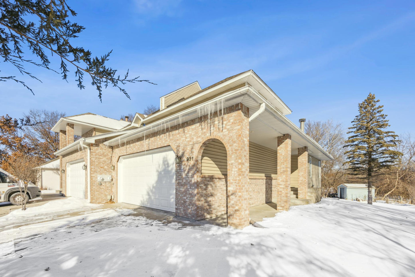 931 Lawnview Avenue, Shoreview, MN 55126