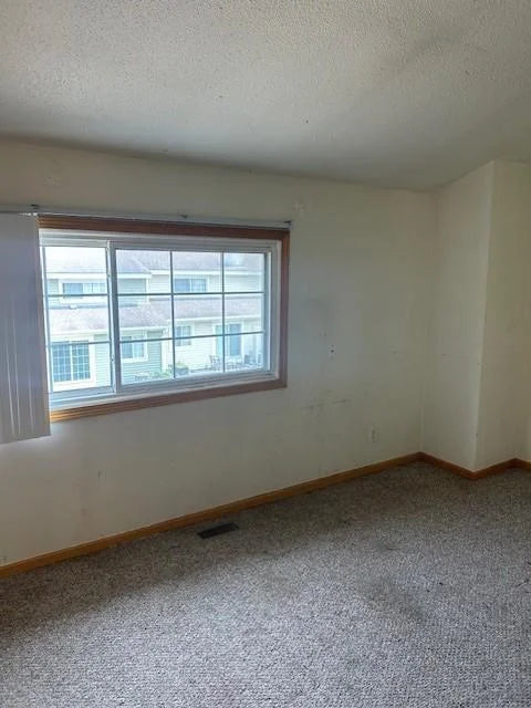 3260 Hill Ridge Drive, Eagan, MN 55121