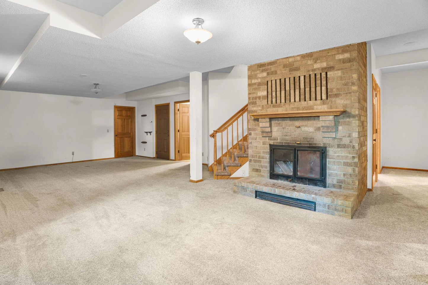4512 Williston Road, Minnetonka, MN 55345