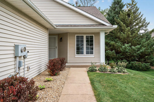 5215 Deerfield Lane, Prior Lake, MN 55372