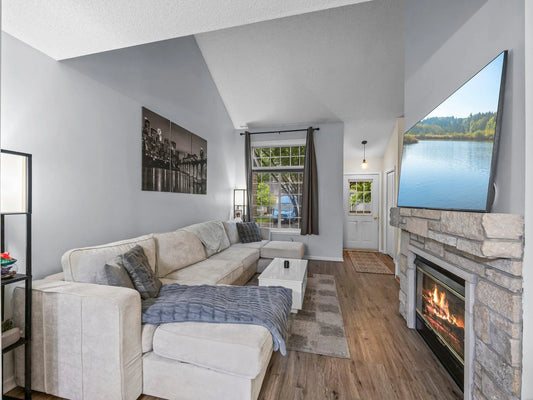 597 Mission Hills Way, Chanhassen, MN 55317