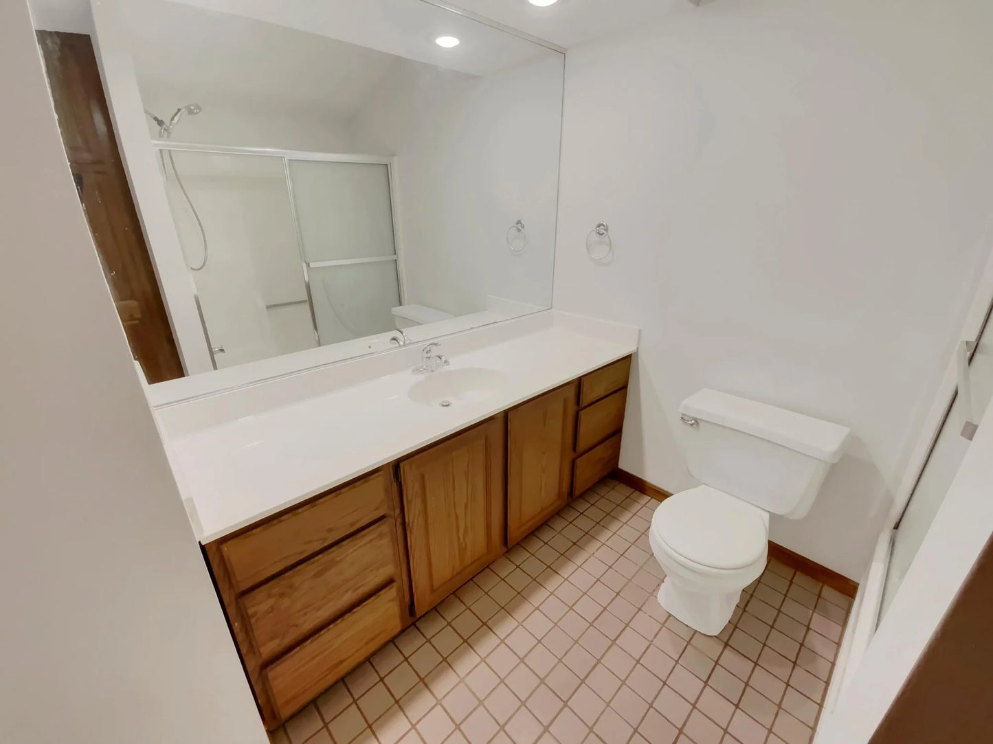 6991 Edenvale Boulevard, Eden Prairie, MN 55346