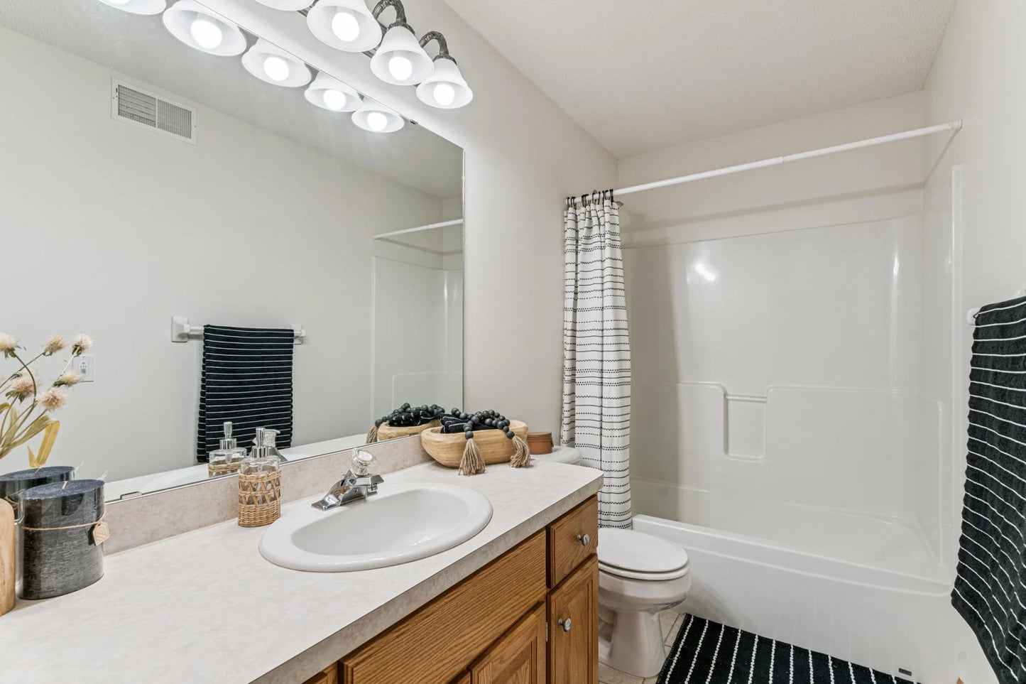 4611 19th Street, Forest Lake, MN 55025