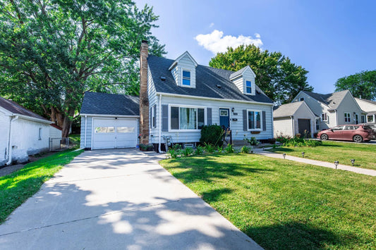 621 17th Avenue, South Saint Paul, MN 55075