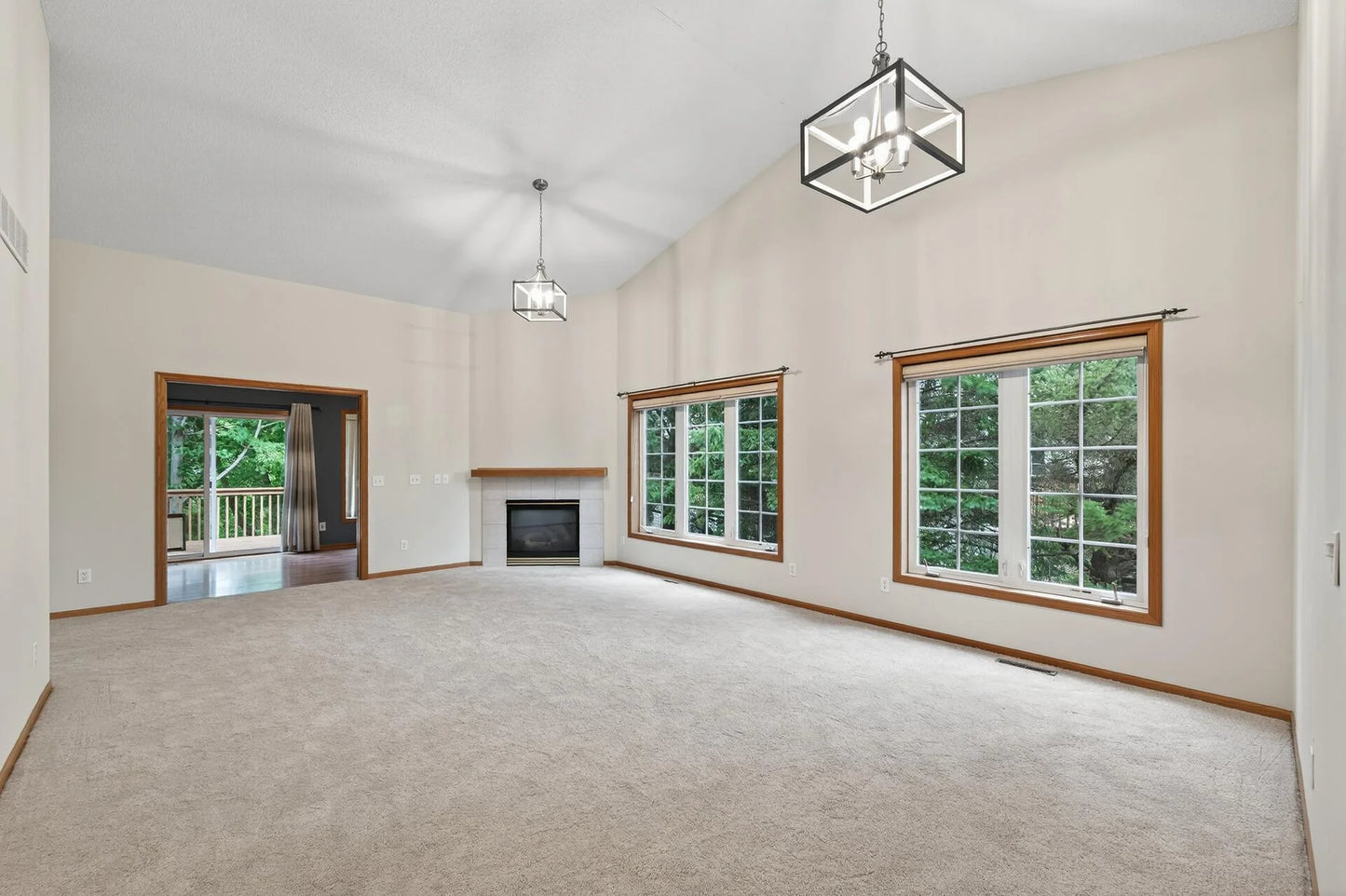 5215 Deerfield Lane, Prior Lake, MN 55372