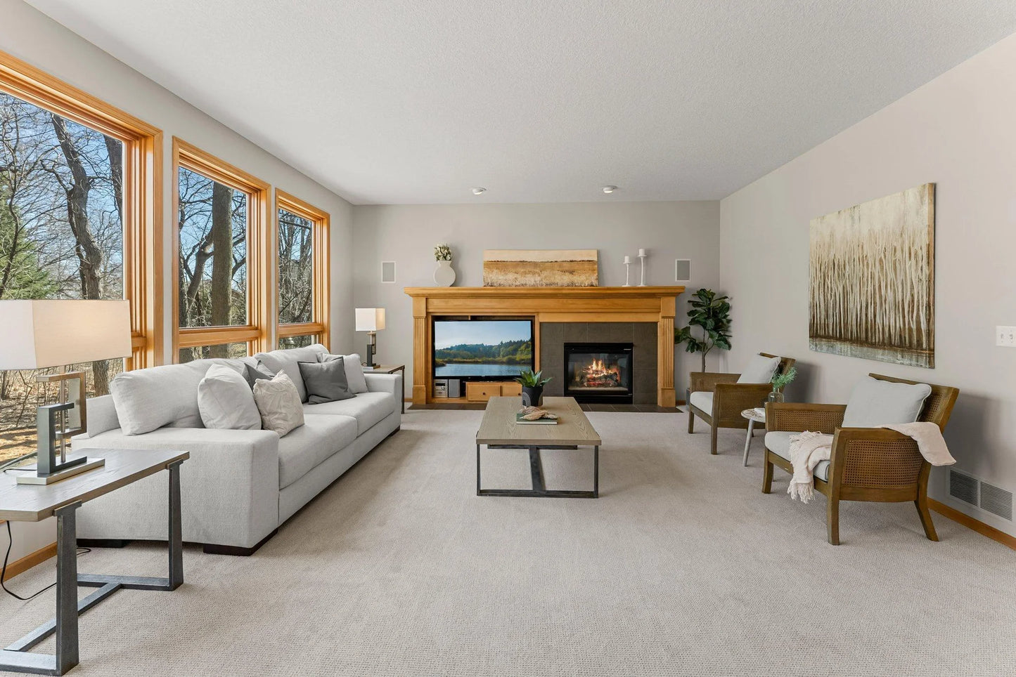 2408 Hunter Drive, Chanhassen, MN 55317
