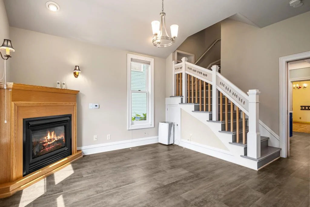 520 Holly Avenue, Saint Paul, MN 55102