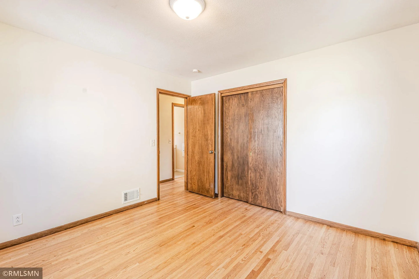 5030 Russell Avenue, Minneapolis, MN 55430