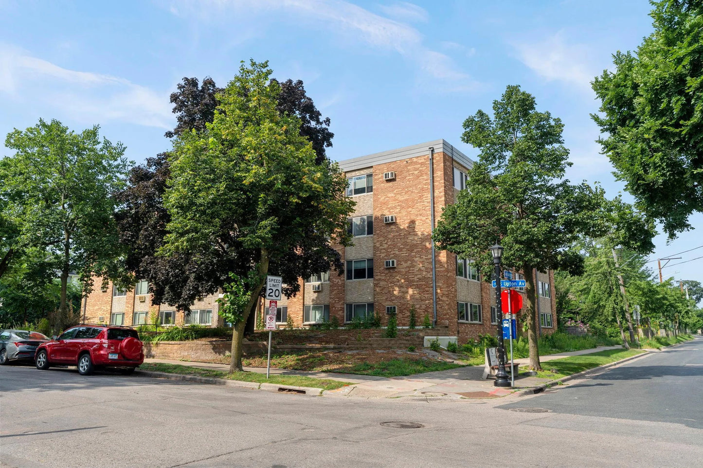 4400 Upton Avenue, Minneapolis, MN 55410