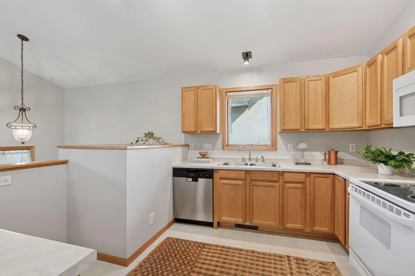 4600 Camden Avenue, Minneapolis, MN 55412