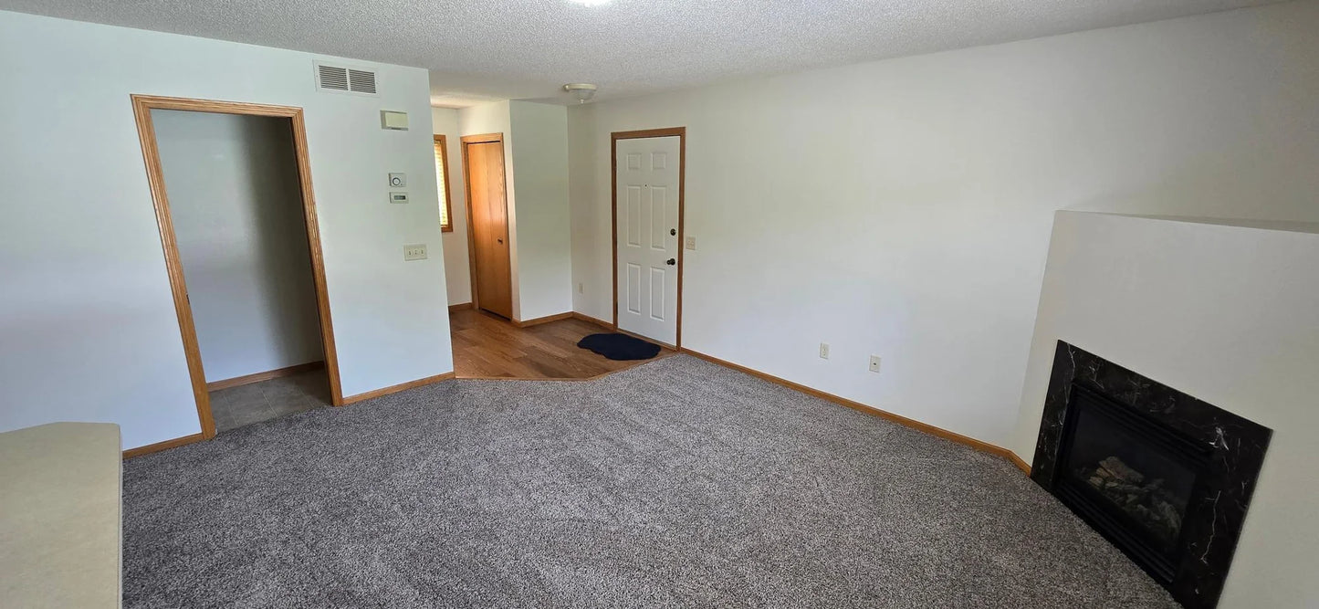 5293 Manchester Drive, Maple Plain, MN 55359