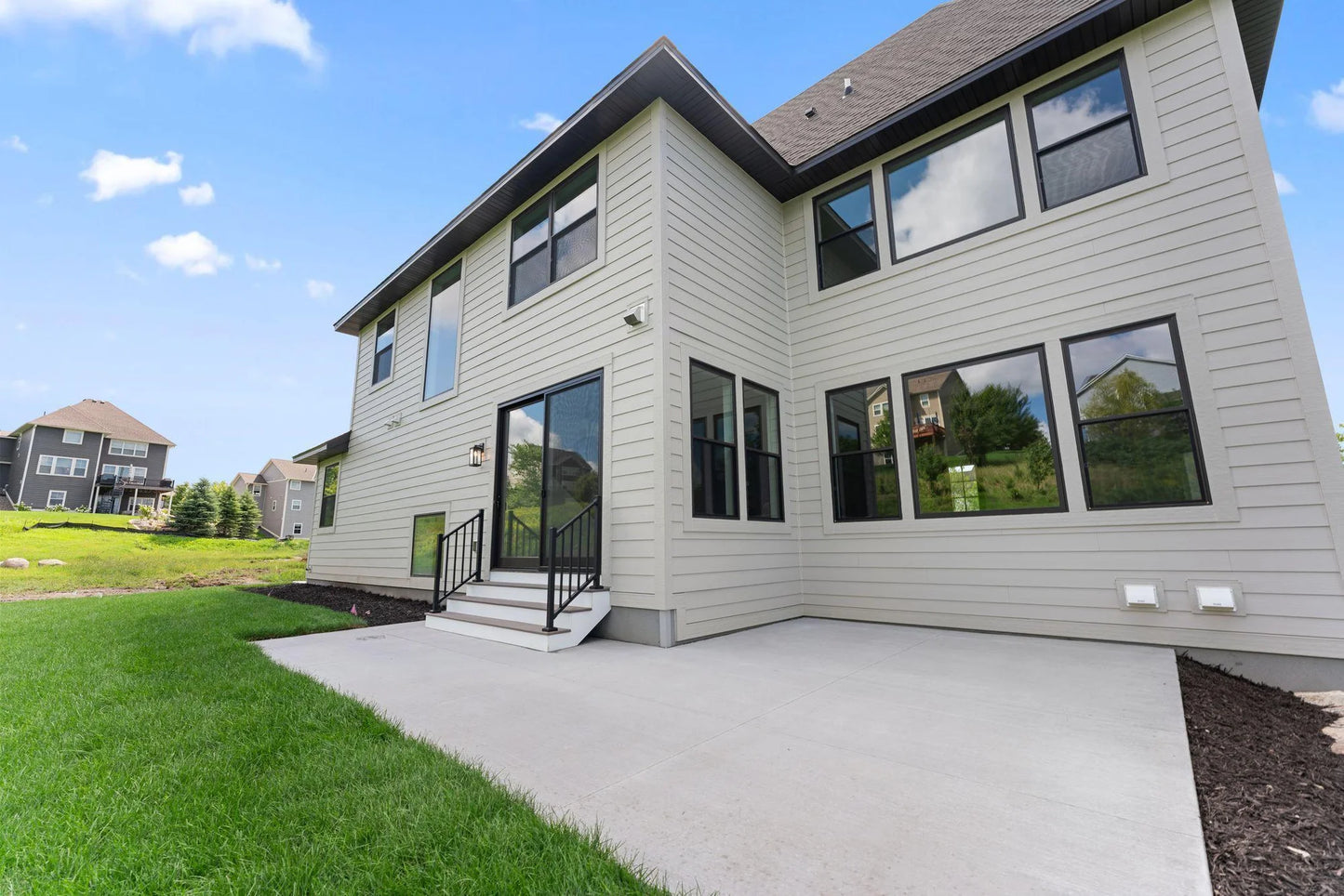 5260 Polaris Lane, Plymouth, MN 55446