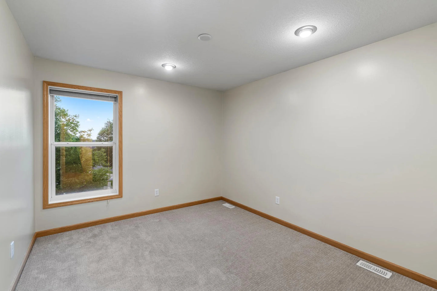 9200 136th Street, Savage, MN 55378
