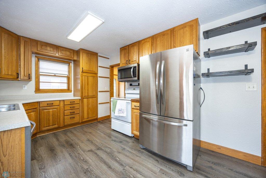 828 16th Street, Moorhead, MN 56560