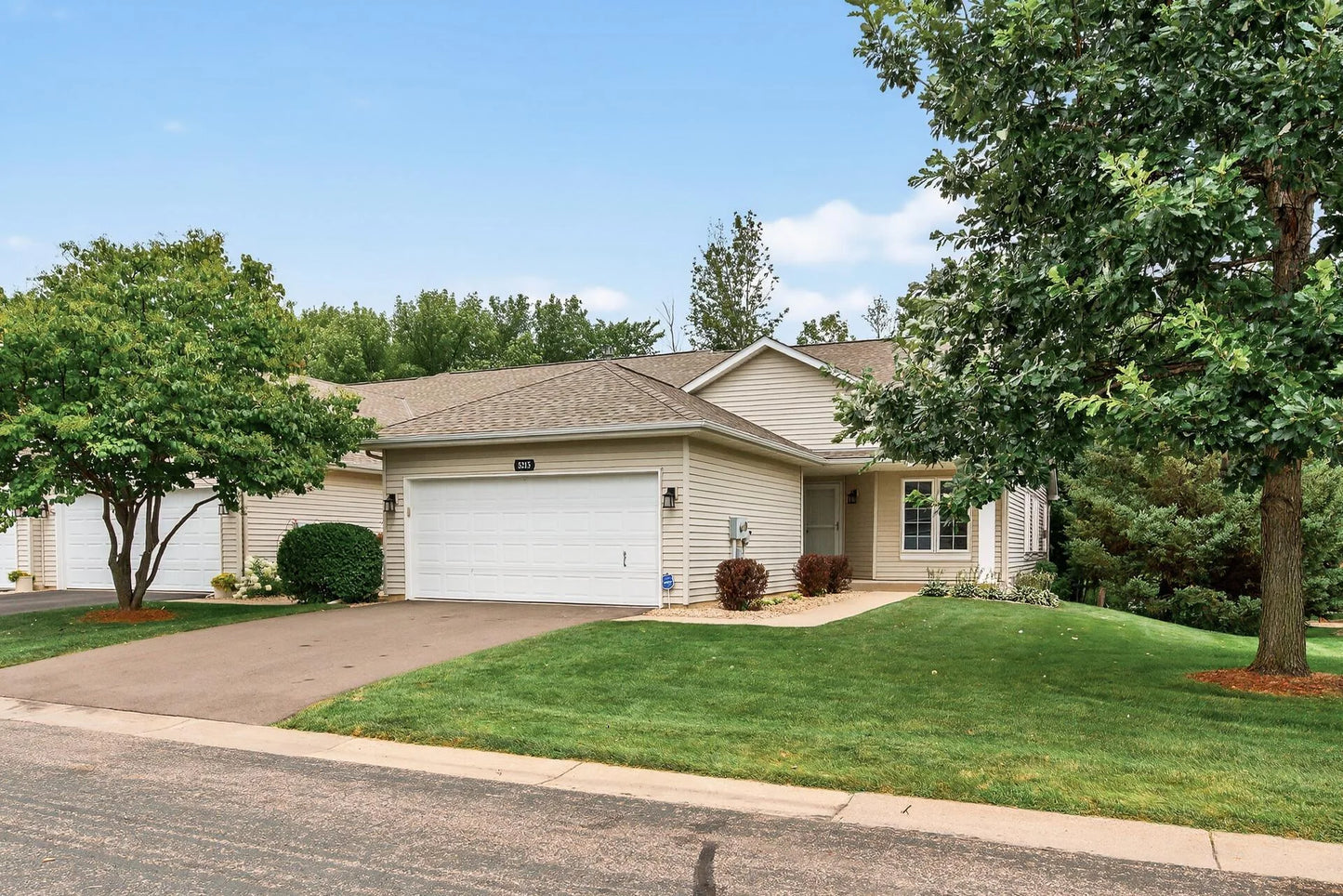 5215 Deerfield Lane, Prior Lake, MN 55372
