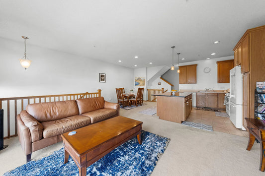 4735 Victor Path, Hugo, MN 55038