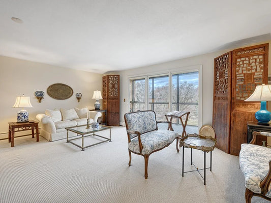 4360 Brookside Court, Edina, MN 55436