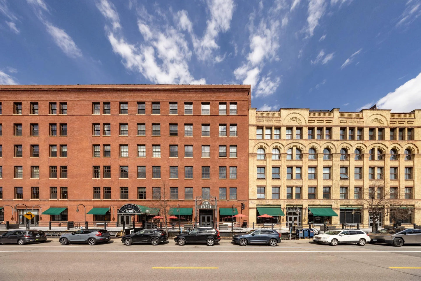 702 1st Street, Minneapolis, MN 55401