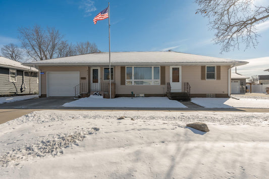 511 Main Street, Belle Plaine, MN 56011