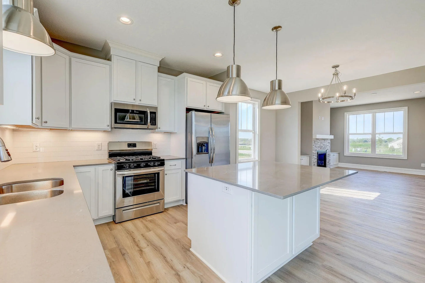 2885 Trinity Drive, Shakopee, MN 55379
