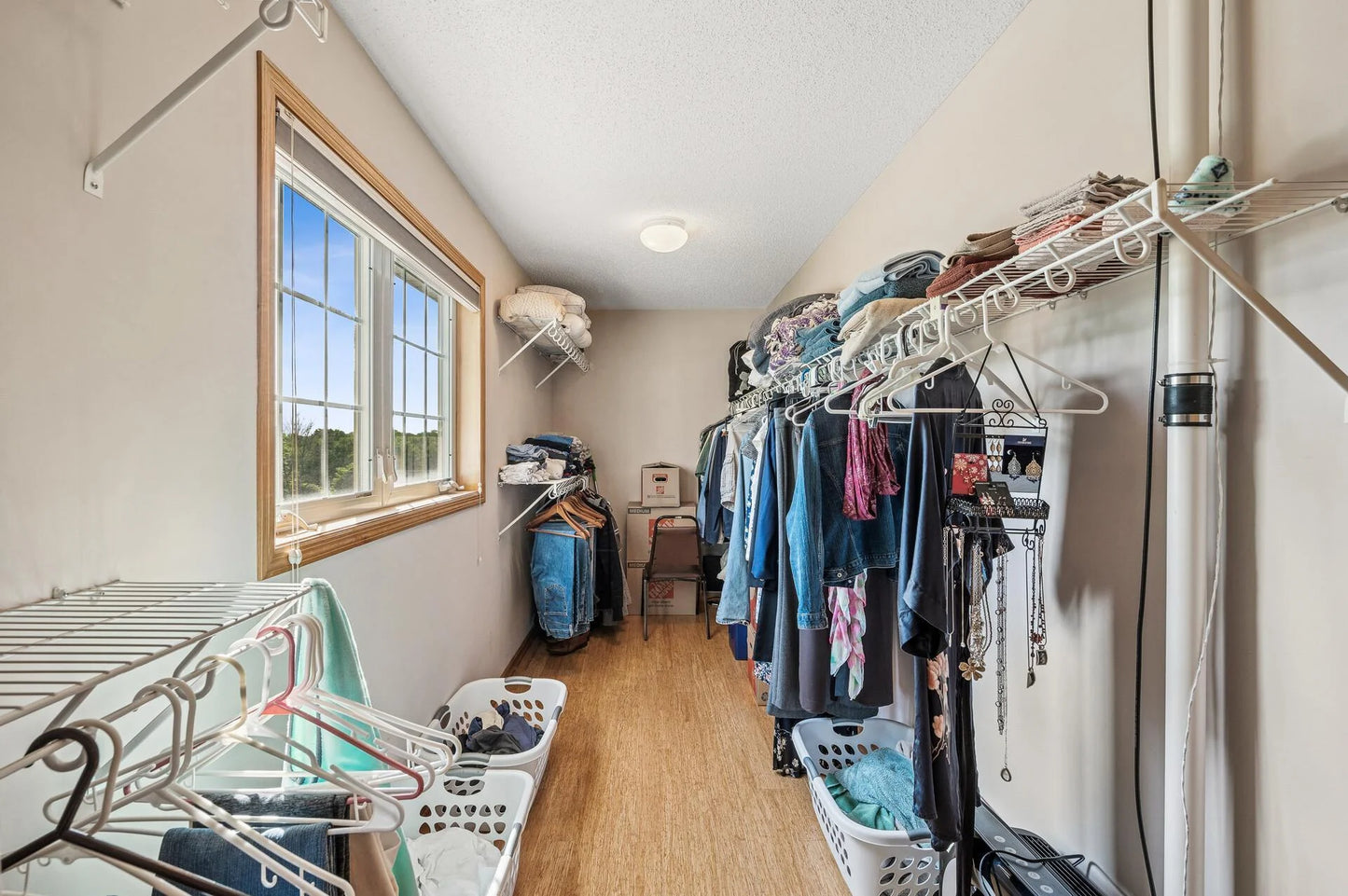 505 Chapel Court, Eagan, MN 55121