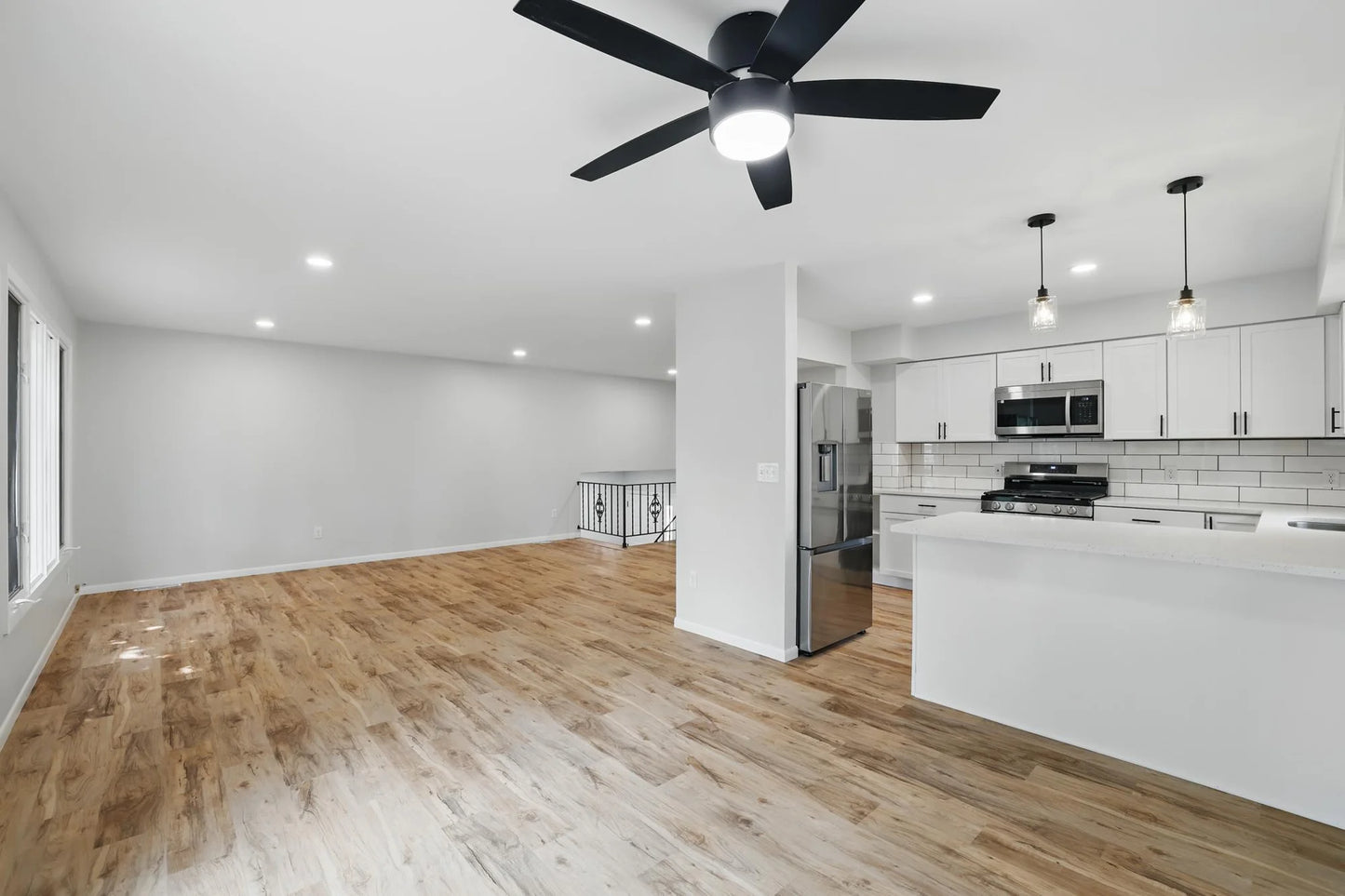 200 Sterling Street, Maplewood, MN 55119