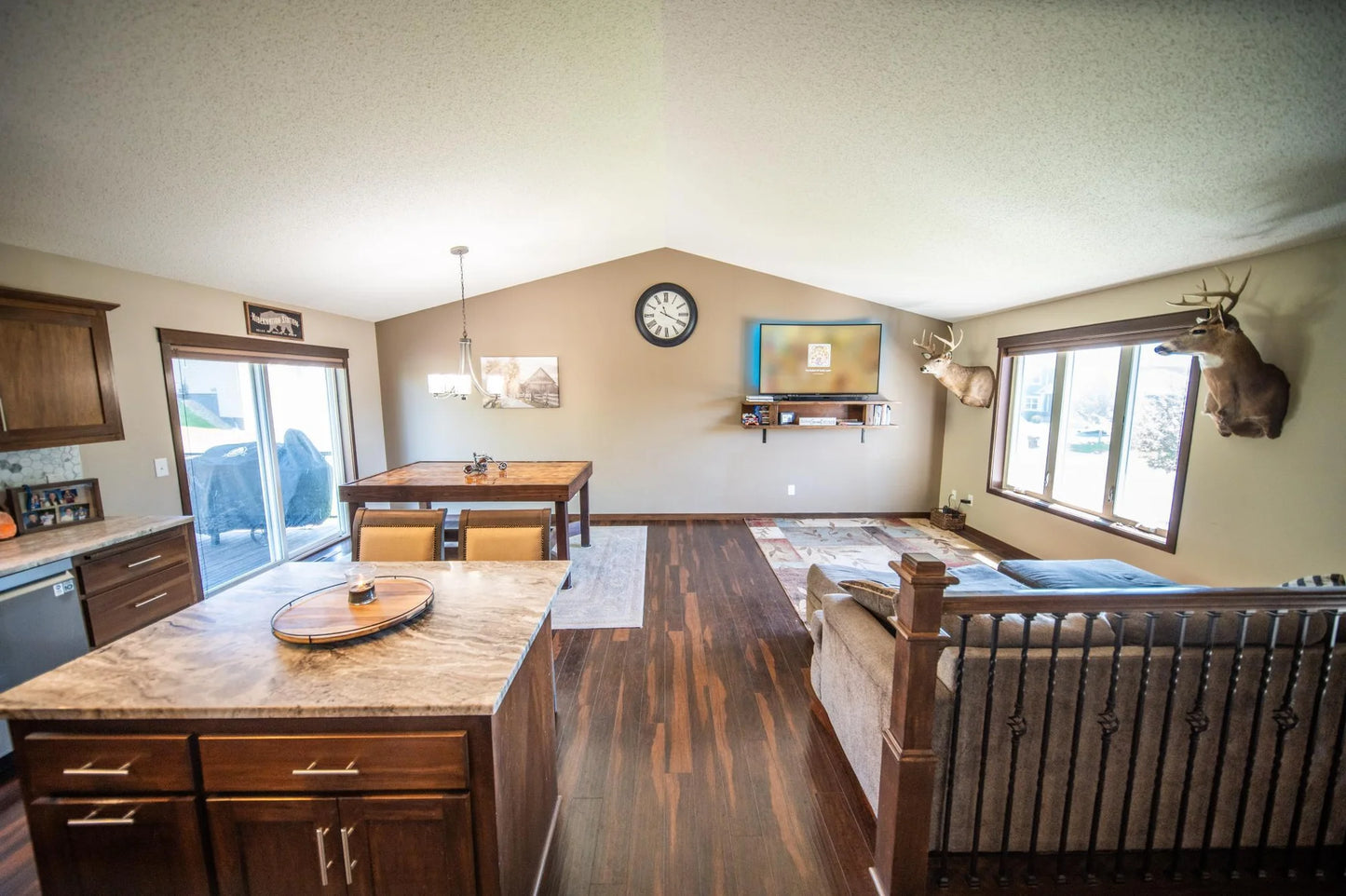 426 Creek Avenue , Delano, MN 55328