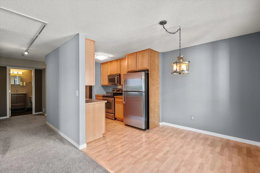 48 Groveland Terrace, Minneapolis, MN 55403