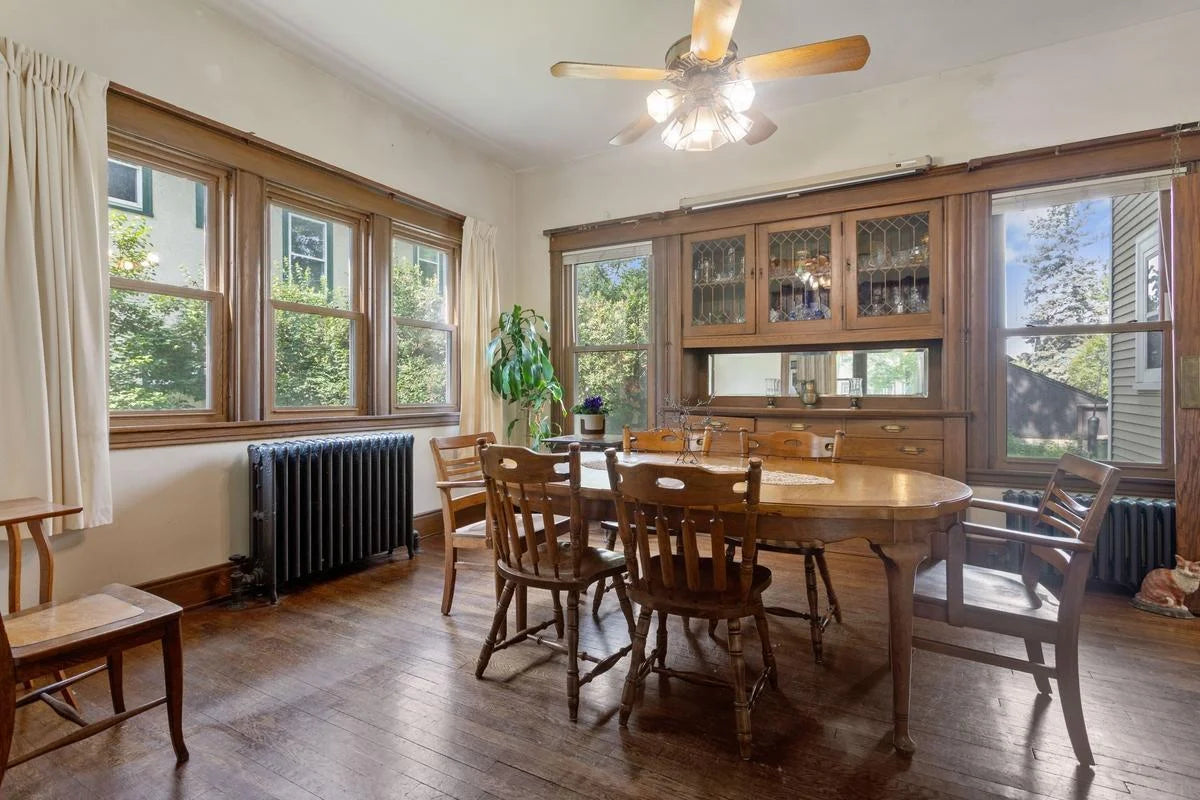 2512 Humboldt Avenue, Minneapolis, MN 55405