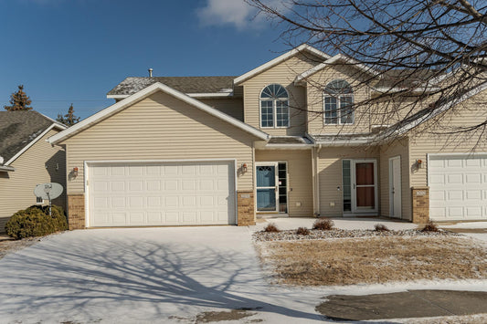 2836 Viola Heights Drive, Rochester, MN 55906