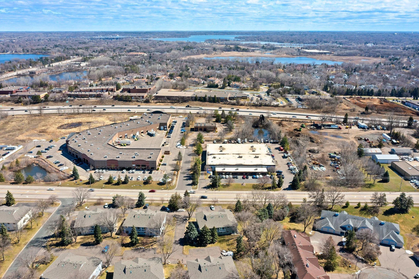 1030 Pond View Court, Vadnais Heights, MN 55127