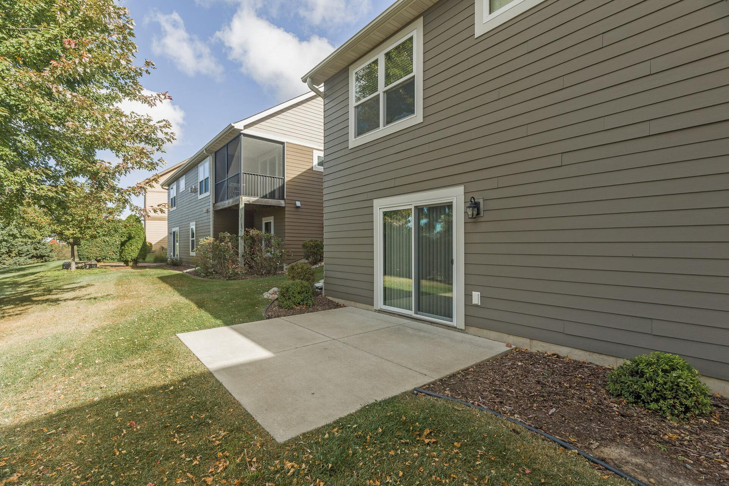 1026 Wyncrest Court, Woodbury, MN 55129