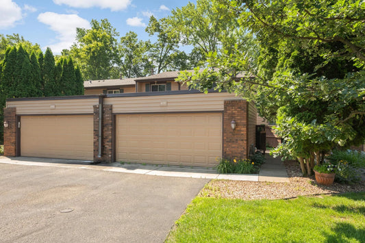 4757 Spring Circle, Minnetonka, MN 55345