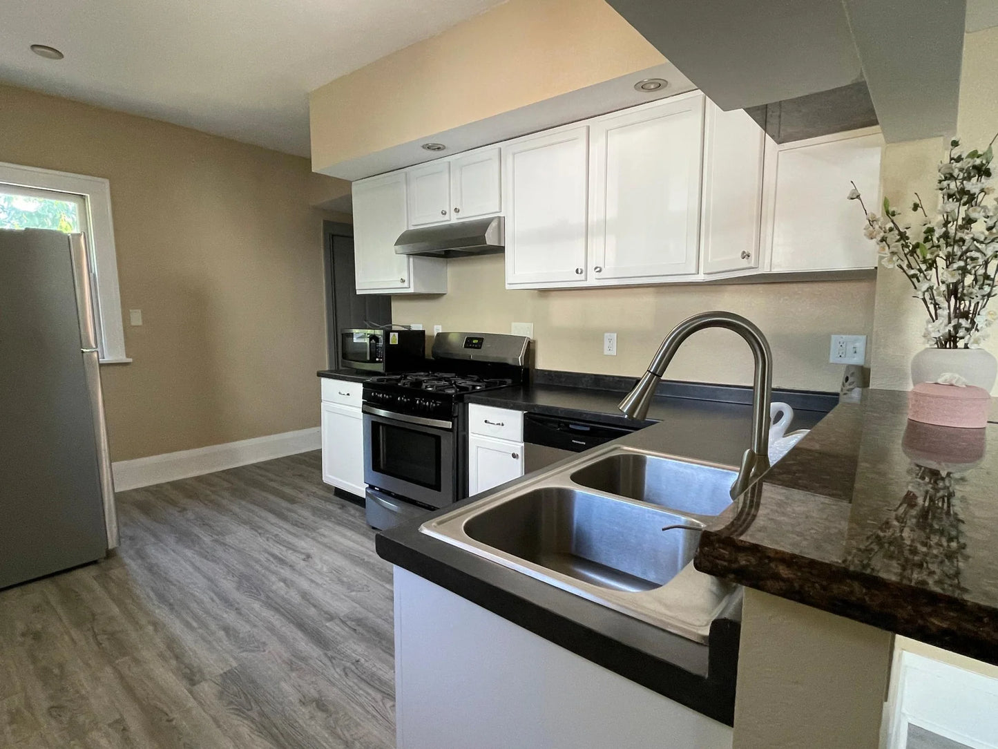 482 Edmund Avenue, Saint Paul, MN 55103