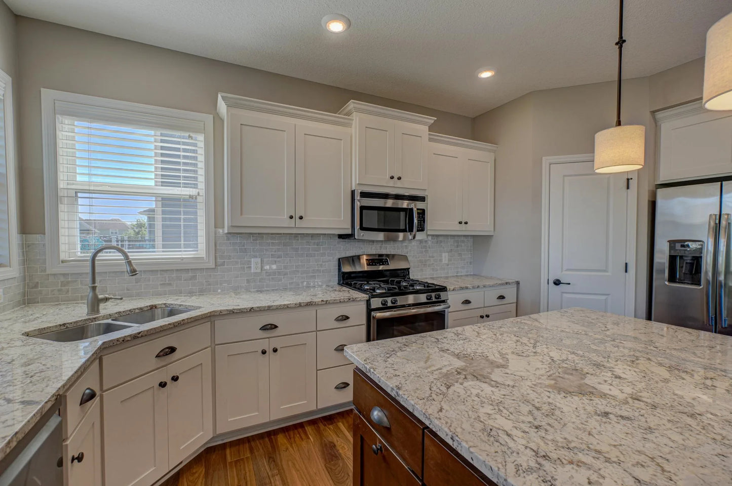 4764 Ashton Curve, Woodbury, MN 55129
