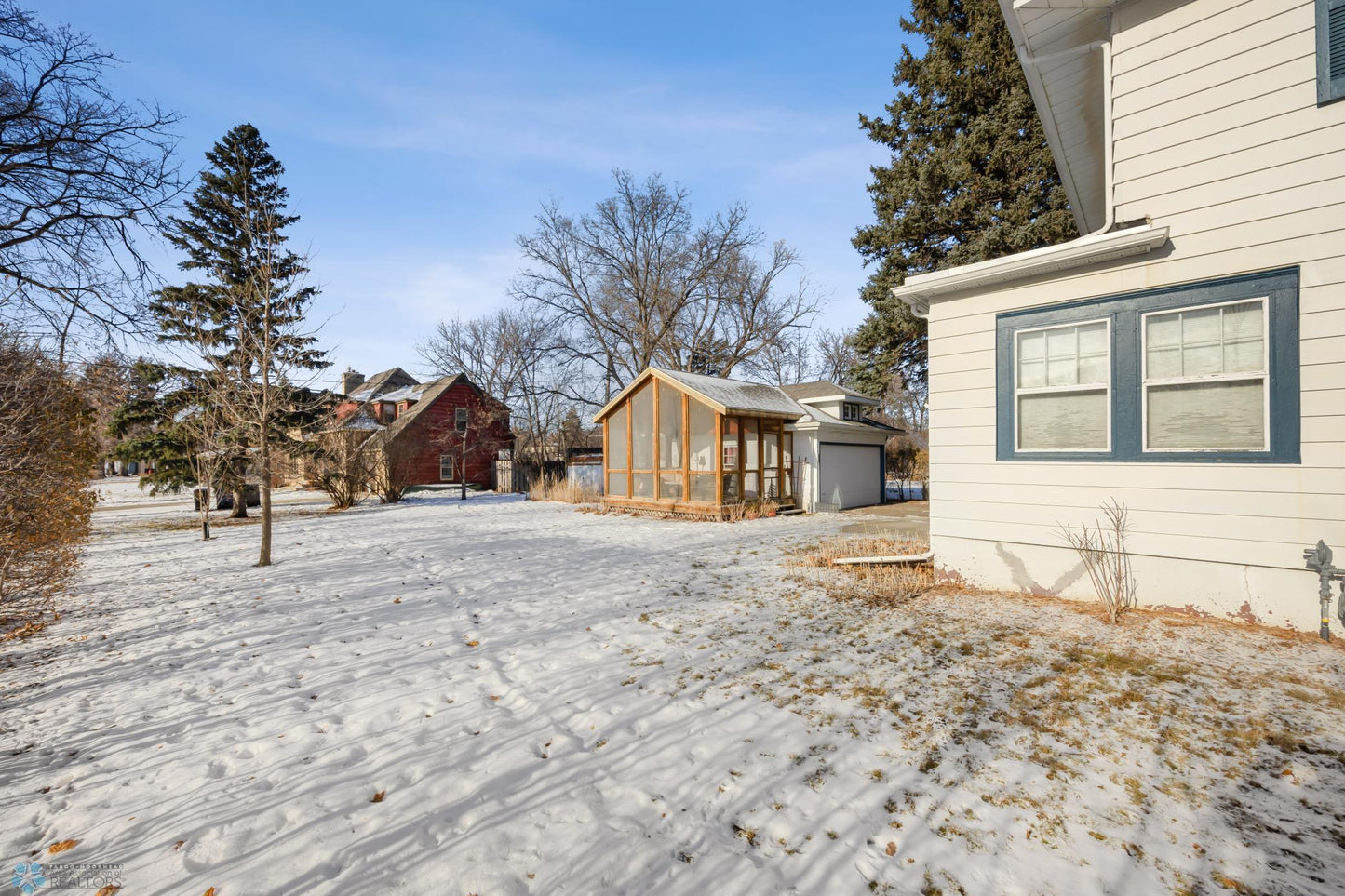 521 9th Street, Moorhead, MN 56560