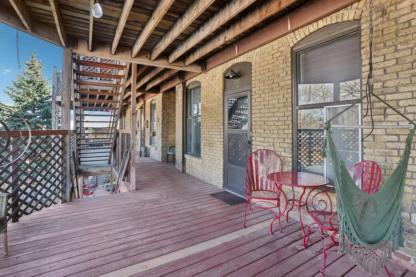 330 18th Street, Minneapolis, MN 55404