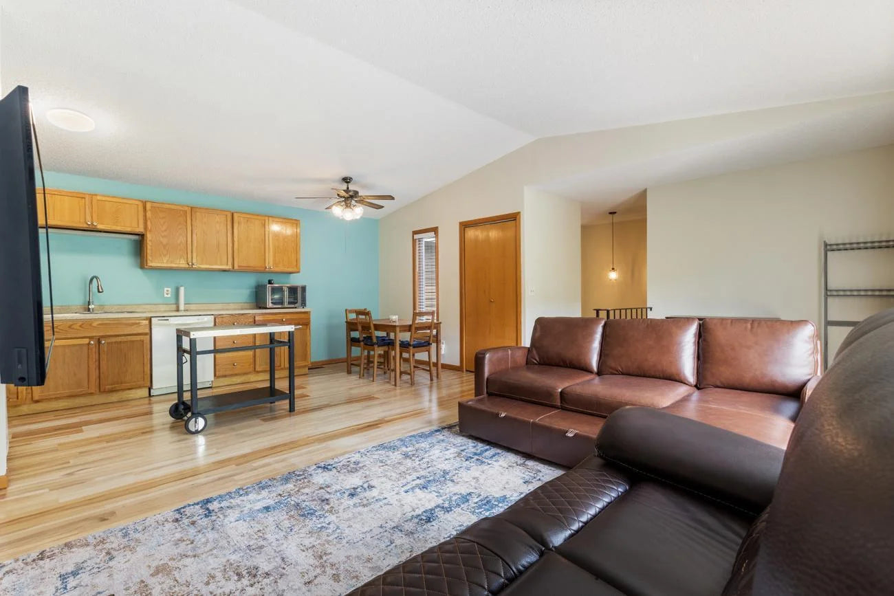 4488 Cinnamon Ridge Trail, Eagan, MN 55122