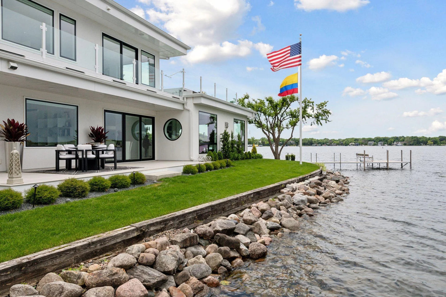 2492 Bantas Point Road, Minnetonka, MN 55391