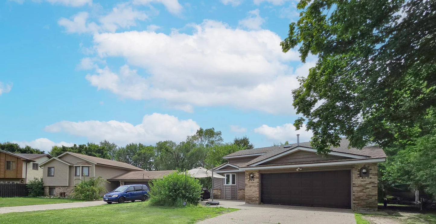 5225 Xenia Avenue, Crystal, MN 55429