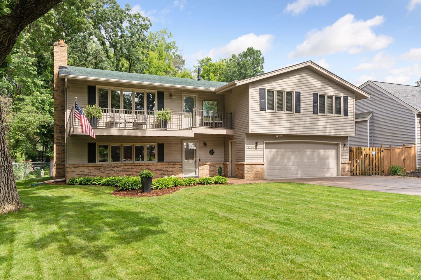 5246 Division Avenue, White Bear Twp, MN 55110