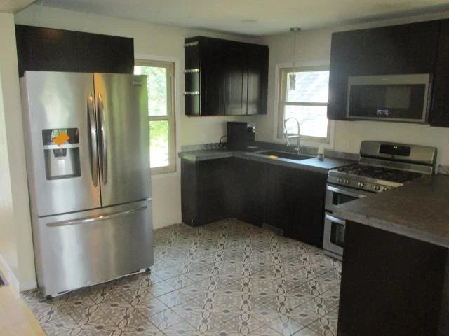 5261 Twin Lake Boulevard, Brooklyn Center, MN 55429