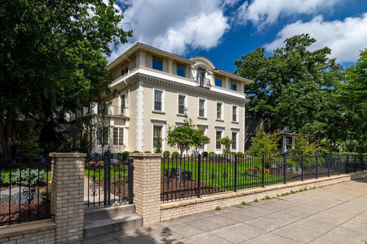 421 Summit Avenue, Saint Paul, MN 55102